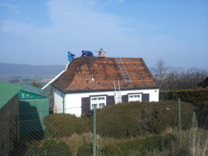 Rekonstrukce střechy Praha plechová střecha falcovaný plech pozink